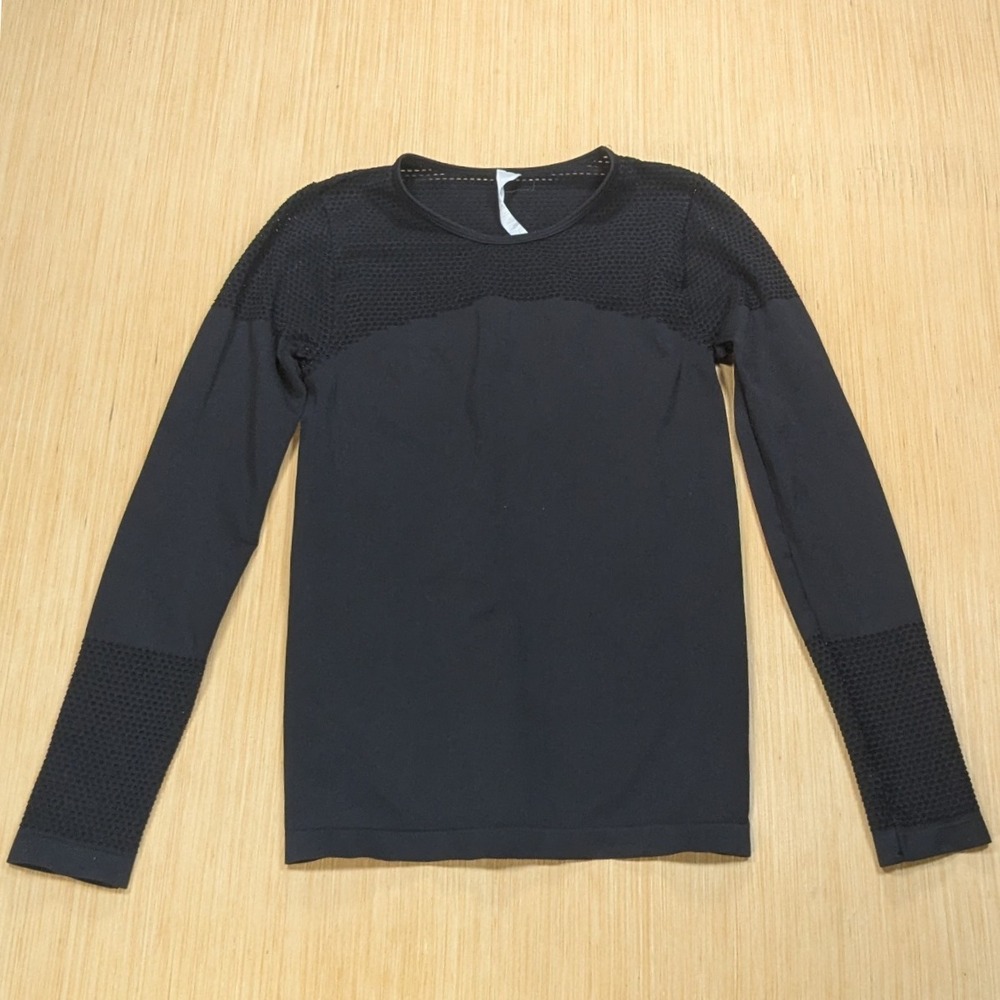 Fabletics Musseta Seamless Top Black Activewear Athletic Gym Shirt Women's‎ XS?
